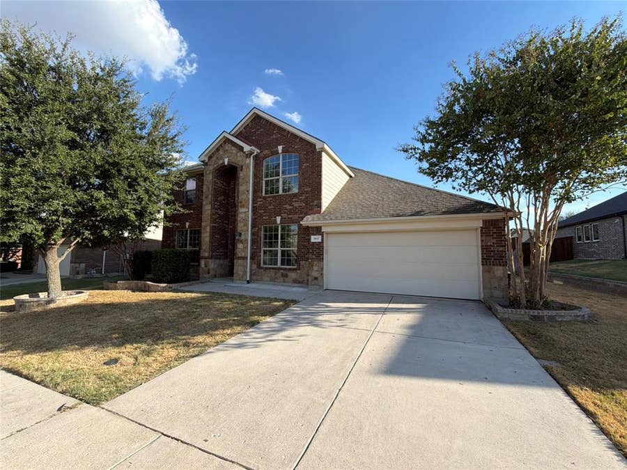 Property photo for 1617 Fallingwater Trail, Haslet, TX