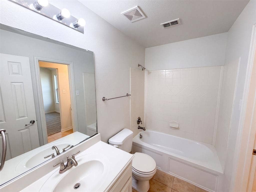 1617 Fallingwater Trail, Haslet, TX 76052 1617 Fallingwater Trail, Haslet, TX 76052