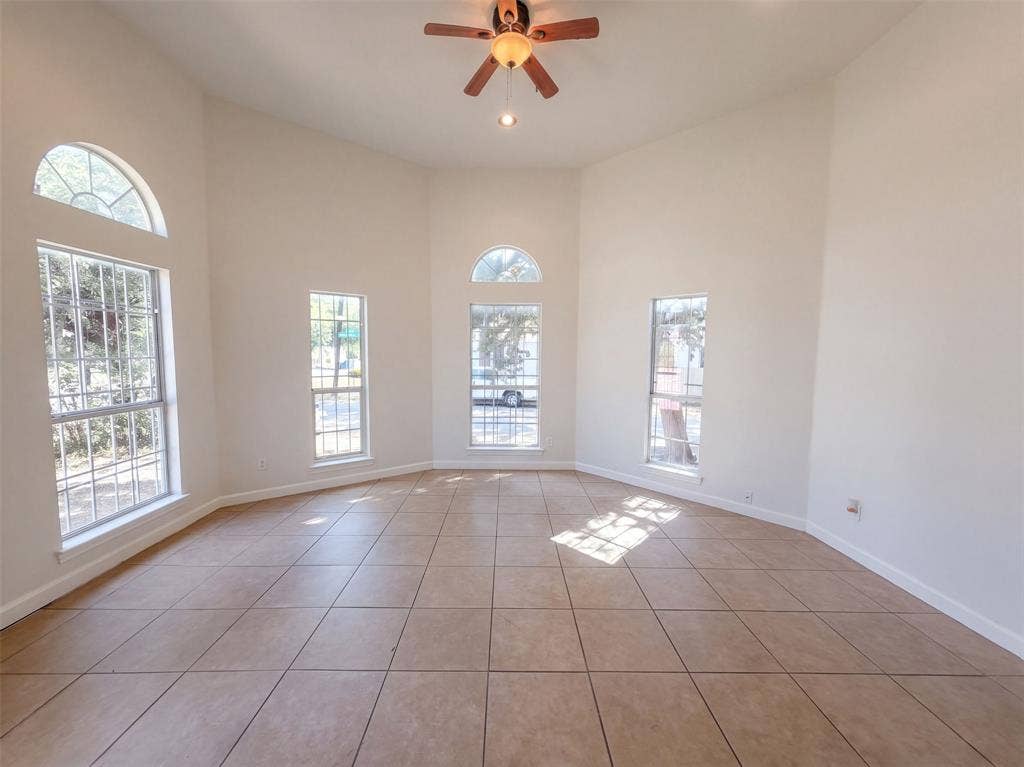 1322 E Waco Avenue, Dallas, TX 75216 1322 E Waco Avenue, Dallas, TX 75216
