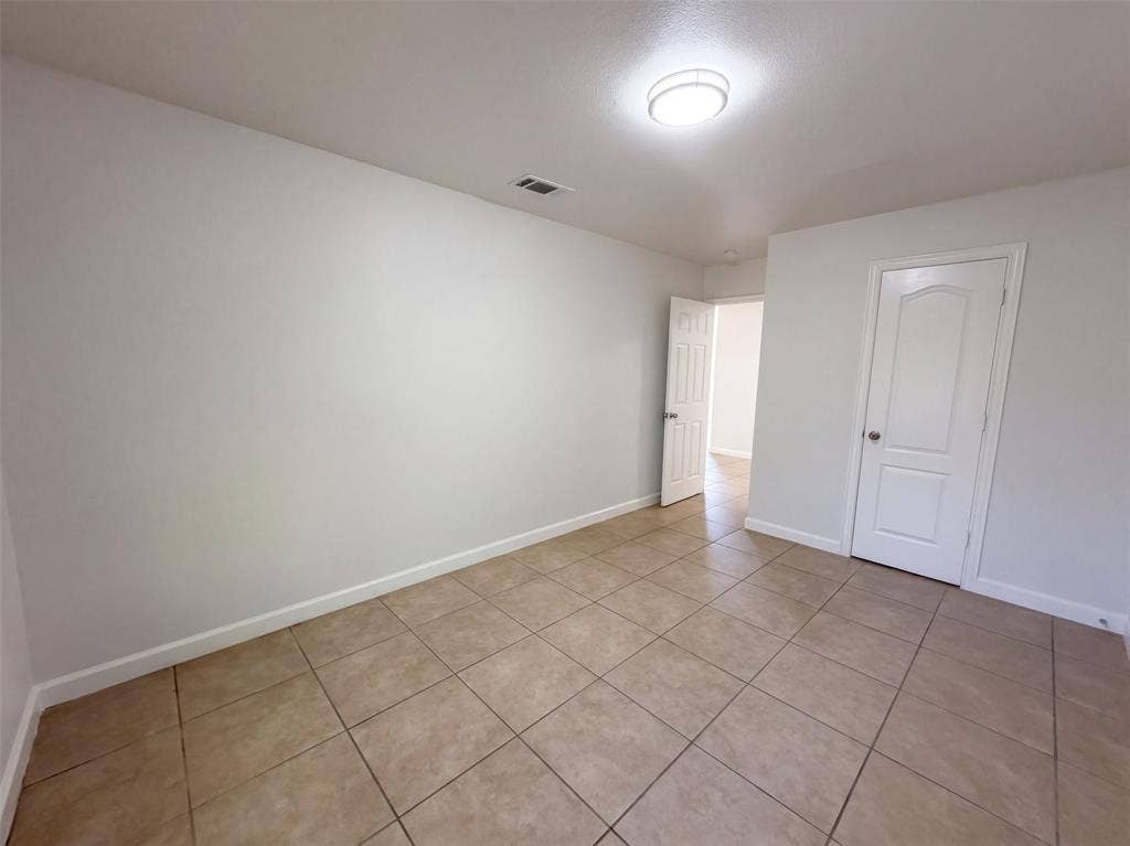1322 E Waco Avenue, Dallas, TX 75216 1322 E Waco Avenue, Dallas, TX 75216