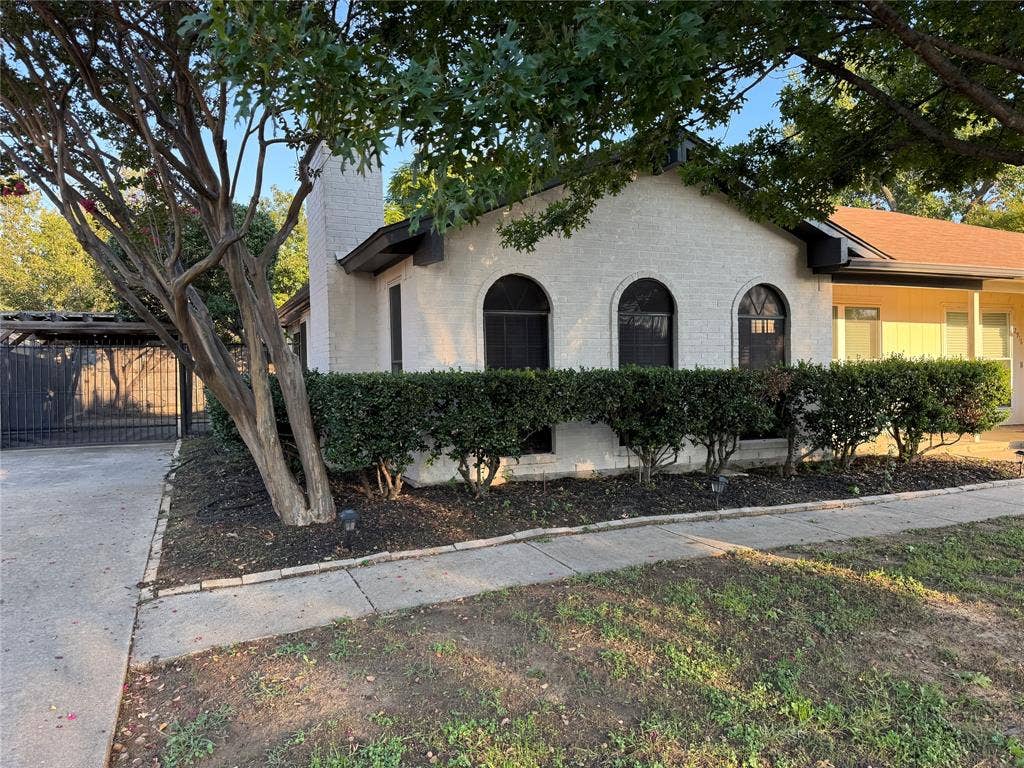 2918 Clover Lane, Euless, TX 76039 2918 Clover Lane, Euless, TX 76039