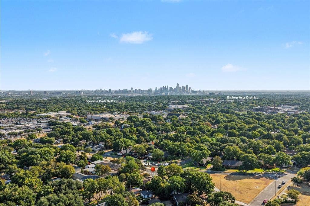 103 S Plymouth Road, Dallas, TX 75211 103 S Plymouth Road, Dallas, TX 75211
