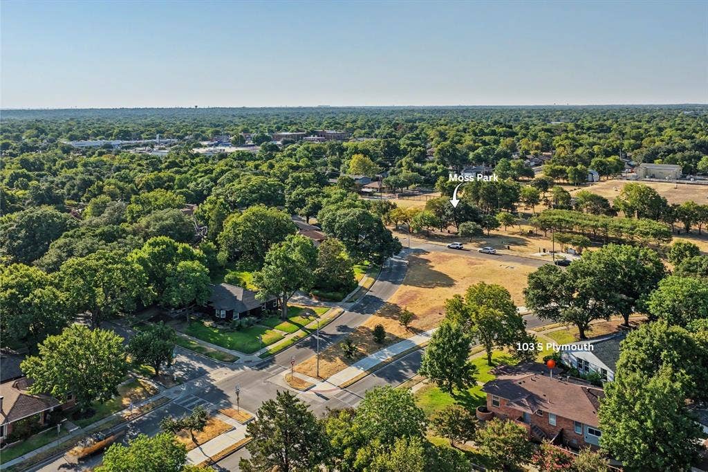 103 S Plymouth Road, Dallas, TX 75211 103 S Plymouth Road, Dallas, TX 75211