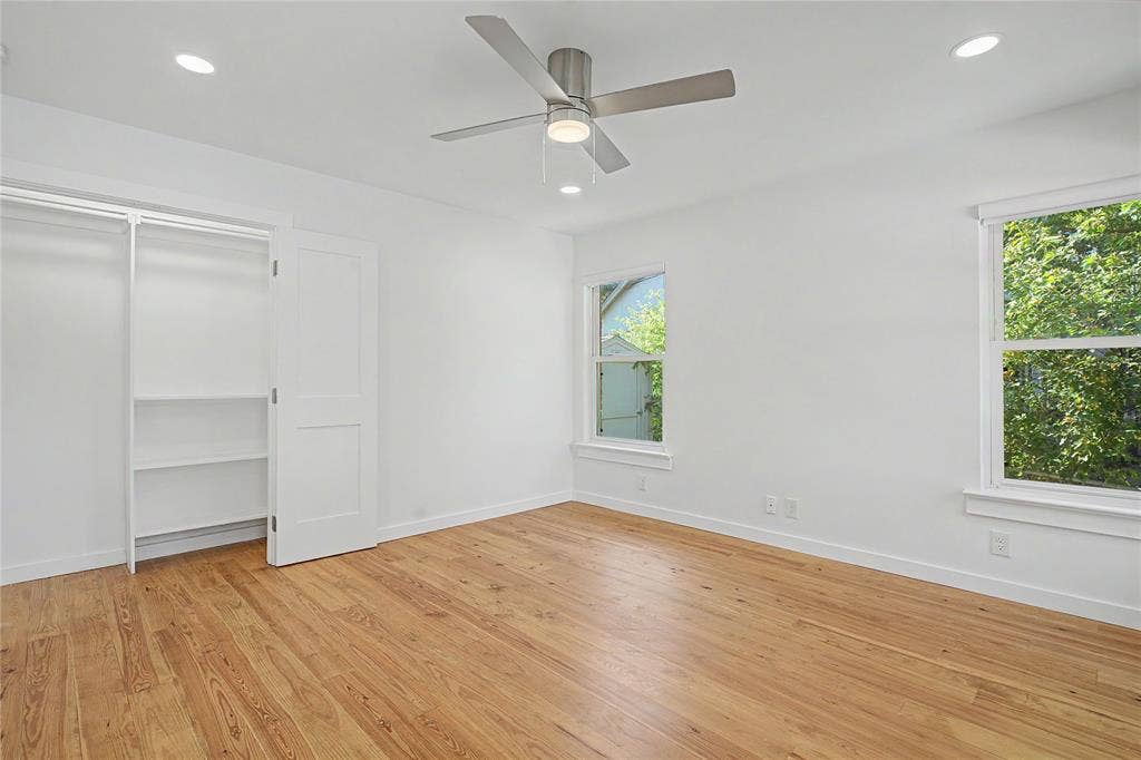 103 S Plymouth Road, Dallas, TX 75211 103 S Plymouth Road, Dallas, TX 75211