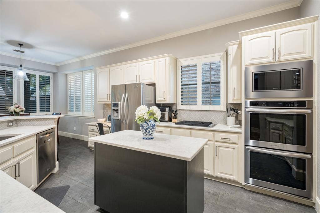15605 Crown Cove Lane, Frisco, TX 75035