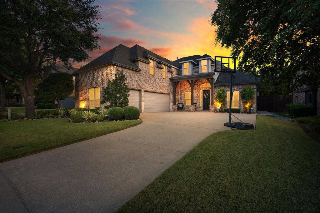 15605 Crown Cove Lane, Frisco, TX 75035