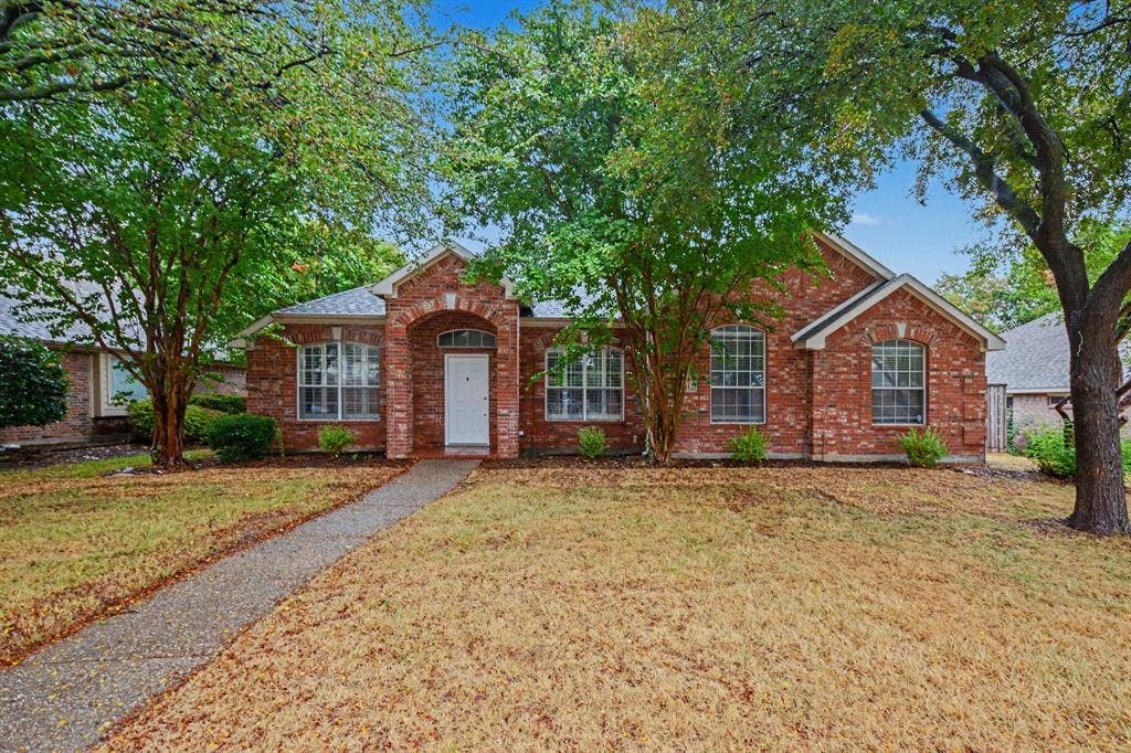 8412 Indianola Drive, Frisco, TX 75033 8412 Indianola Drive, Frisco, TX 75033