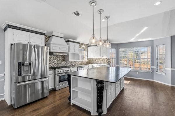 220 Cove Drive, Coppell, TX 75019 220 Cove Drive, Coppell, TX 75019