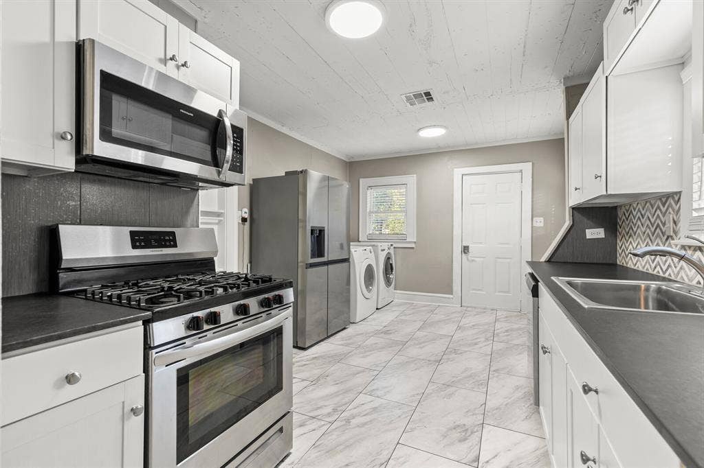 3327 Morrow Avenue, Waco, TX 76707