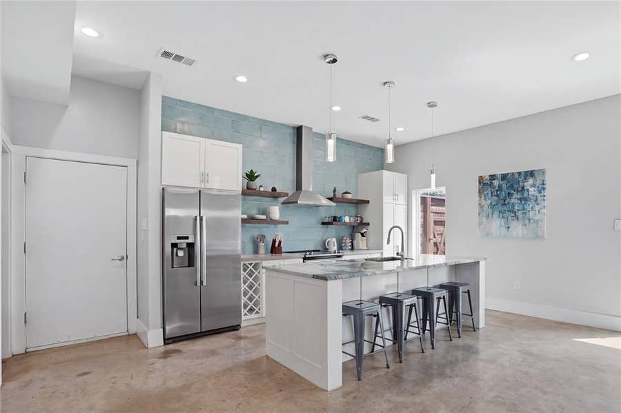 Property photo for 180 S Cisco Street, Dallas, TX