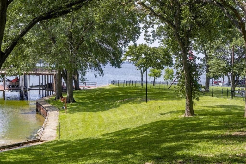 6851 Double Bridge Road, Mabank, TX 75156 6851 Double Bridge Road, Mabank, TX 75156