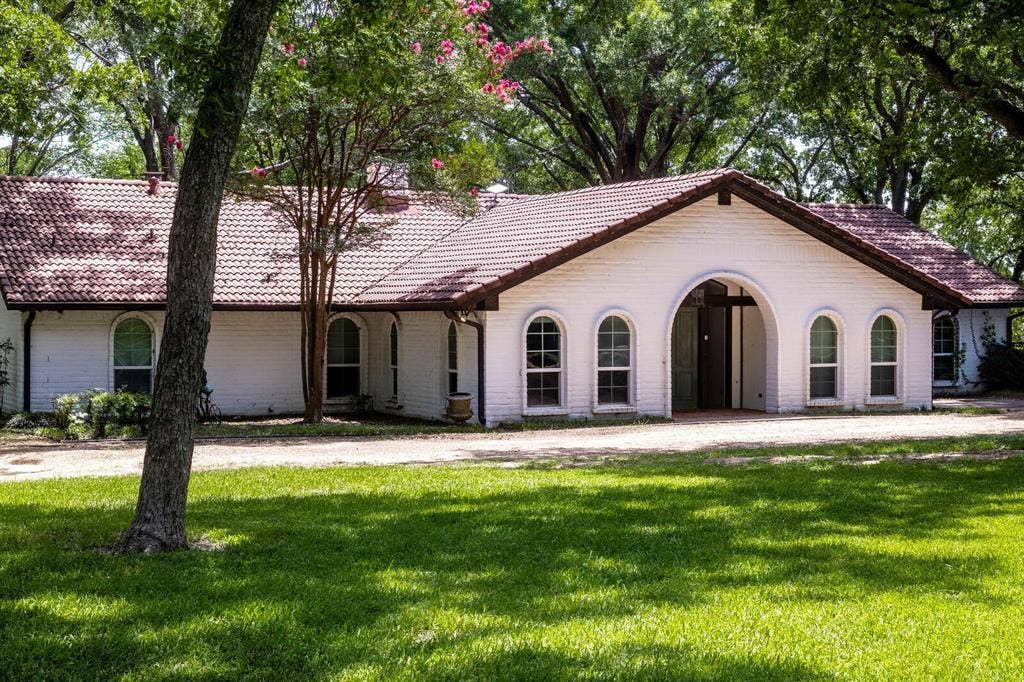 6851 Double Bridge Road, Mabank, TX 75156 6851 Double Bridge Road, Mabank, TX 75156