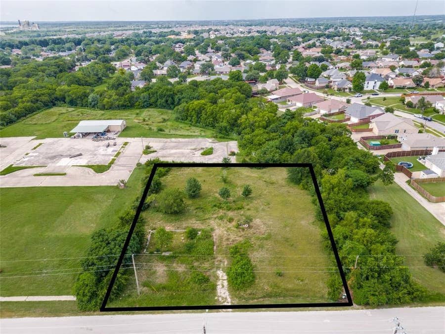 Property photo for 4926 Locust Grove Road, Garland, TX