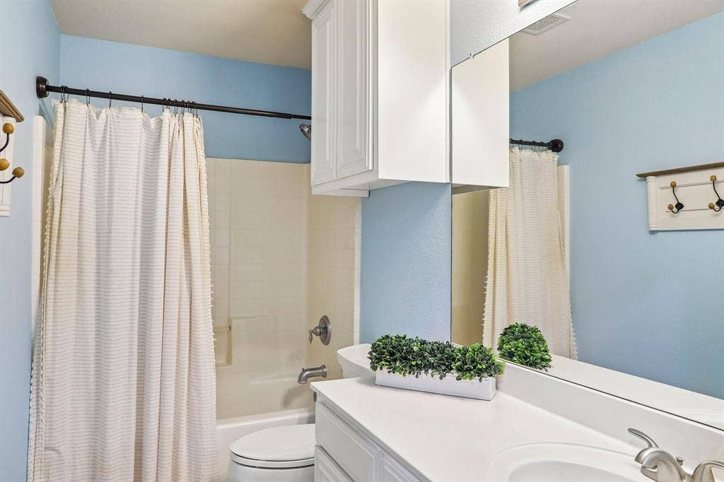 705 Mcalpin Road, Midlothian, TX 76065