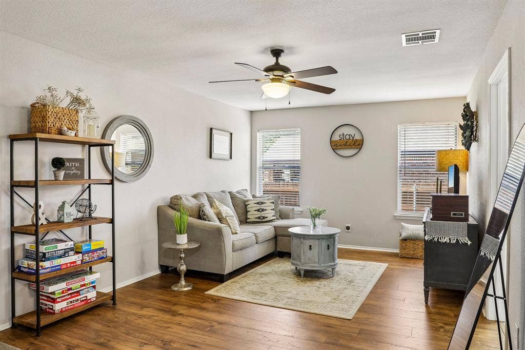 705 Mcalpin Road, Midlothian, TX 76065