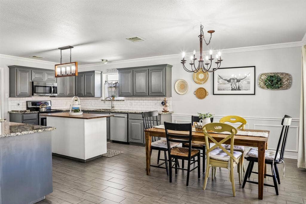 705 Mcalpin Road, Midlothian, TX 76065