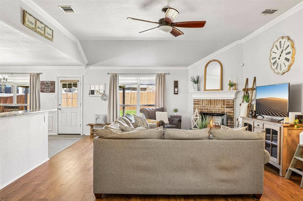 705 Mcalpin Road, Midlothian, TX 76065