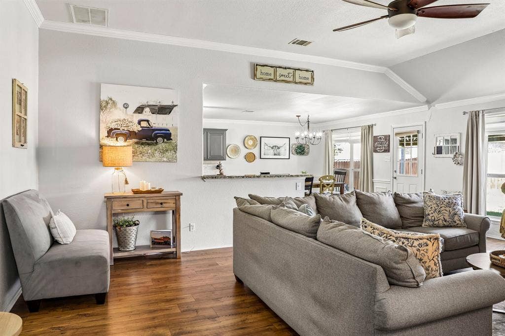 705 Mcalpin Road, Midlothian, TX 76065