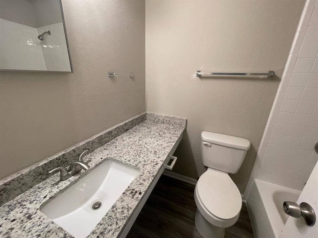 1517 VANDERBILT Drive, Arlington, TX 76014 1517 VANDERBILT Drive, Arlington, TX 76014