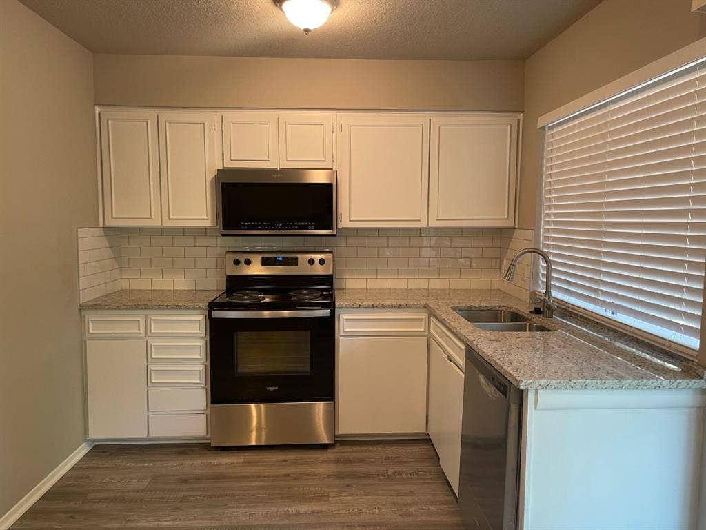 1517 VANDERBILT Drive, Arlington, TX 76014 1517 VANDERBILT Drive, Arlington, TX 76014