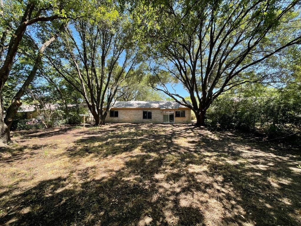 1517 VANDERBILT Drive, Arlington, TX 76014 1517 VANDERBILT Drive, Arlington, TX 76014