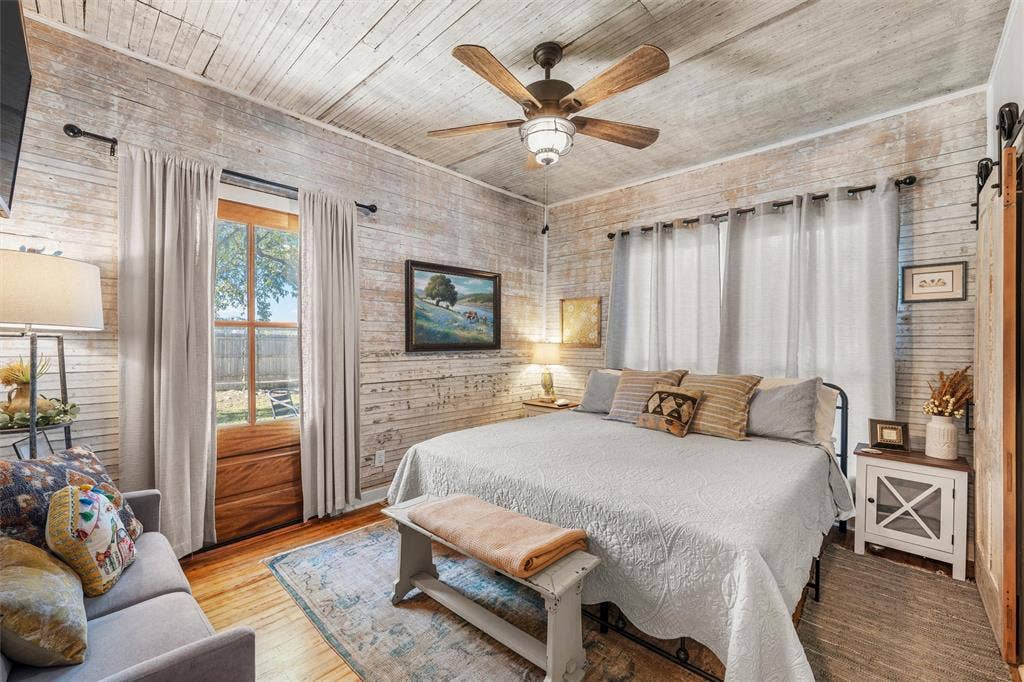 605 W Ronda Street, West, TX 76691 605 W Ronda Street, West, TX 76691