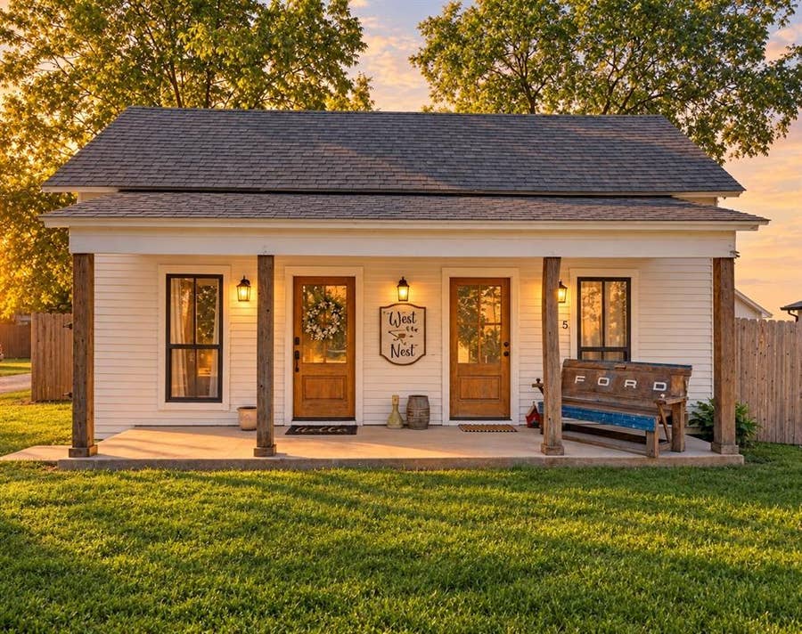 Property photo for 605 W Ronda Street, West, TX