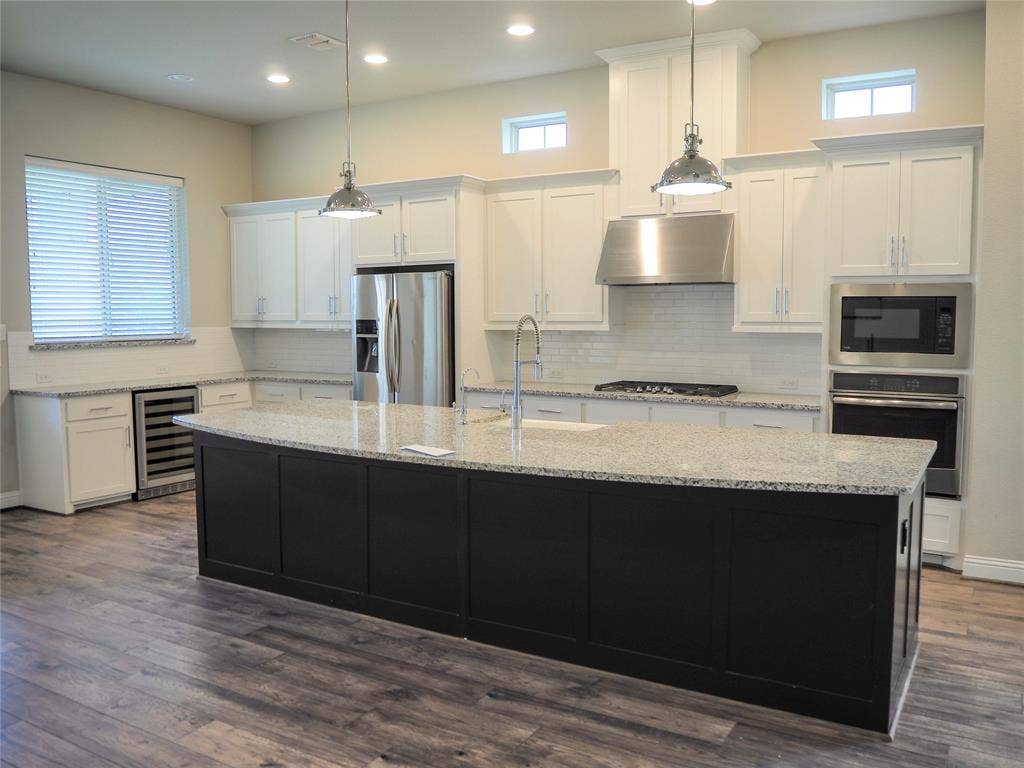 6316 Abercorn Drive, Rowlett, TX 75089 6316 Abercorn Drive, Rowlett, TX 75089