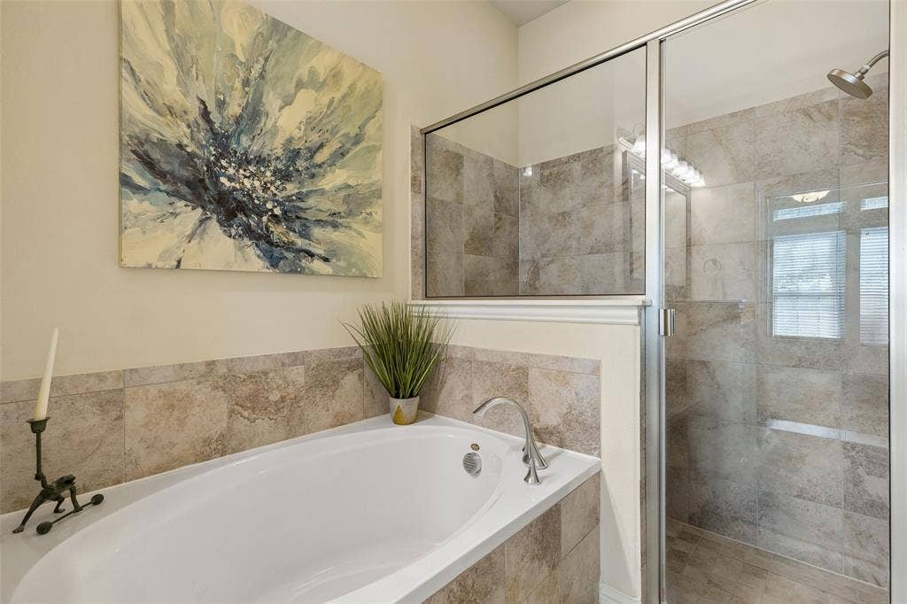 8209 Main Street, North Richland Hills, TX 76182