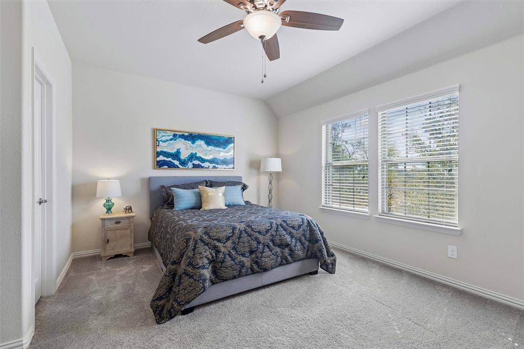 8209 Main Street, North Richland Hills, TX 76182