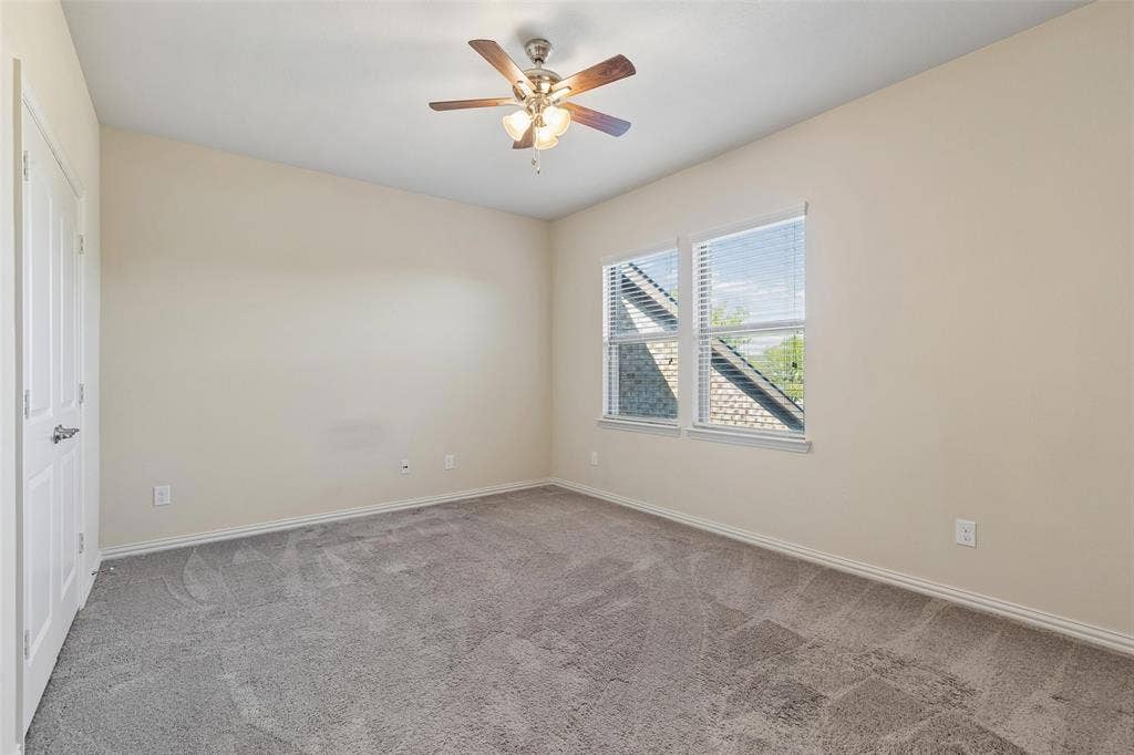 8209 Main Street, North Richland Hills, TX 76182