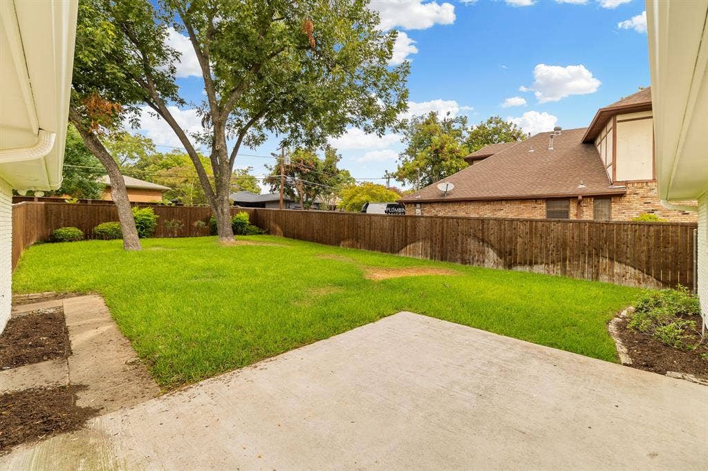 9339 Springwater Drive, Dallas, TX 75228 9339 Springwater Drive, Dallas, TX 75228