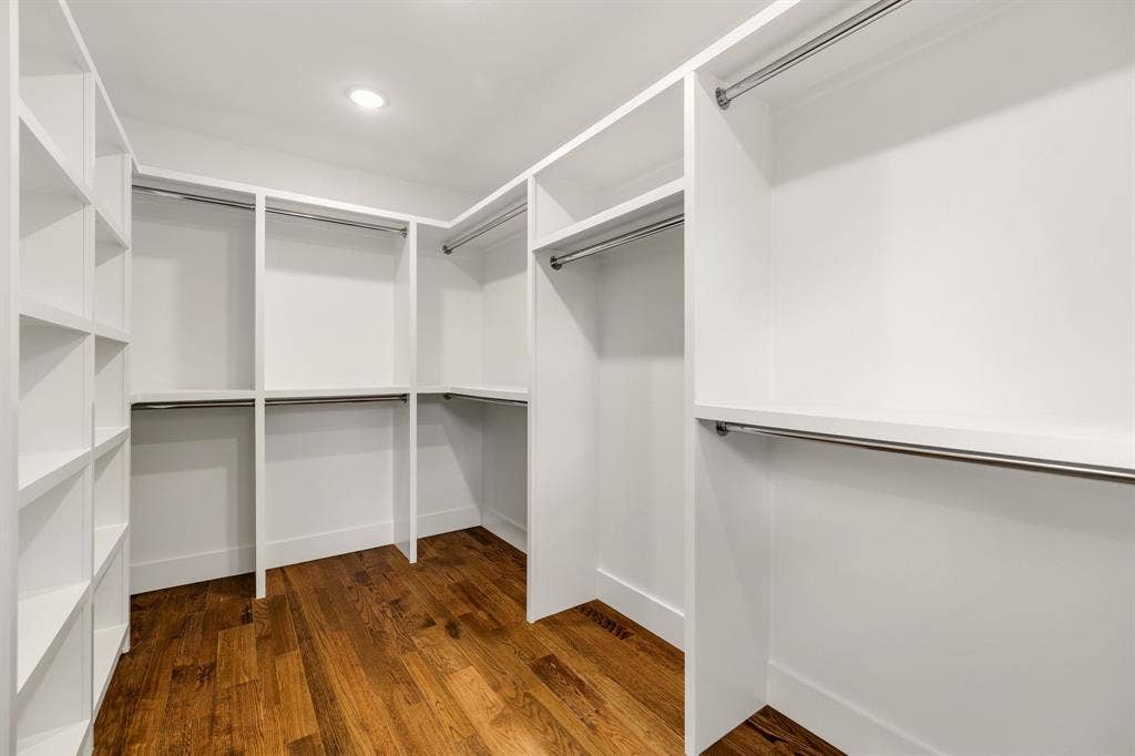 9339 Springwater Drive, Dallas, TX 75228 9339 Springwater Drive, Dallas, TX 75228