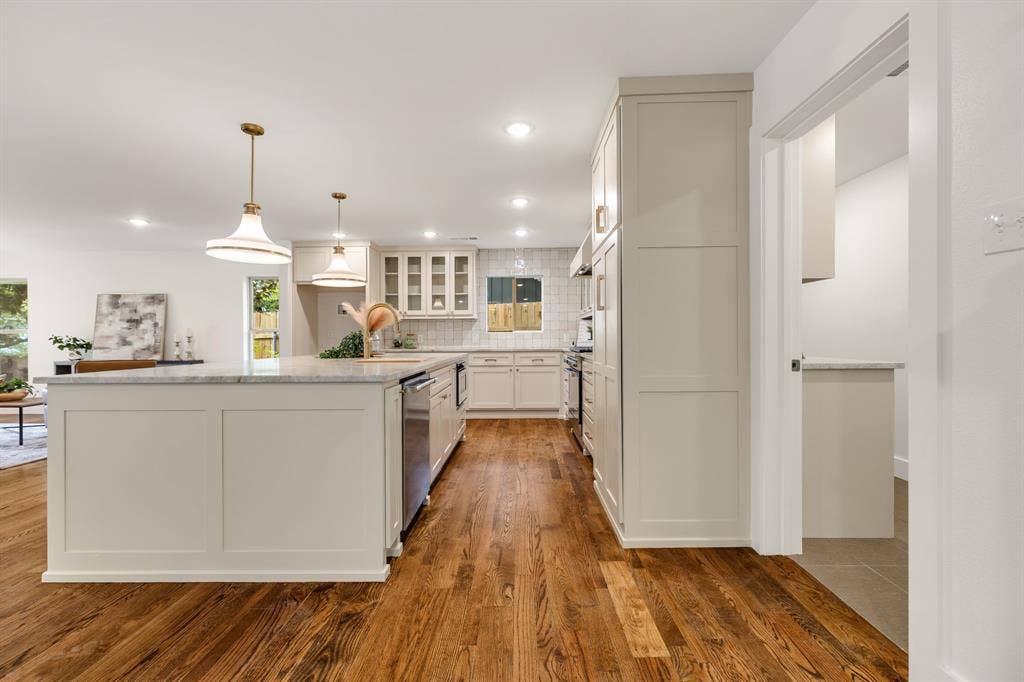 9339 Springwater Drive, Dallas, TX 75228 9339 Springwater Drive, Dallas, TX 75228