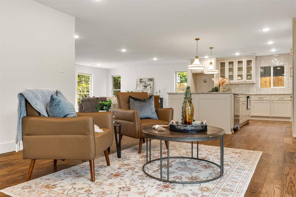 9339 Springwater Drive, Dallas, TX 75228 9339 Springwater Drive, Dallas, TX 75228