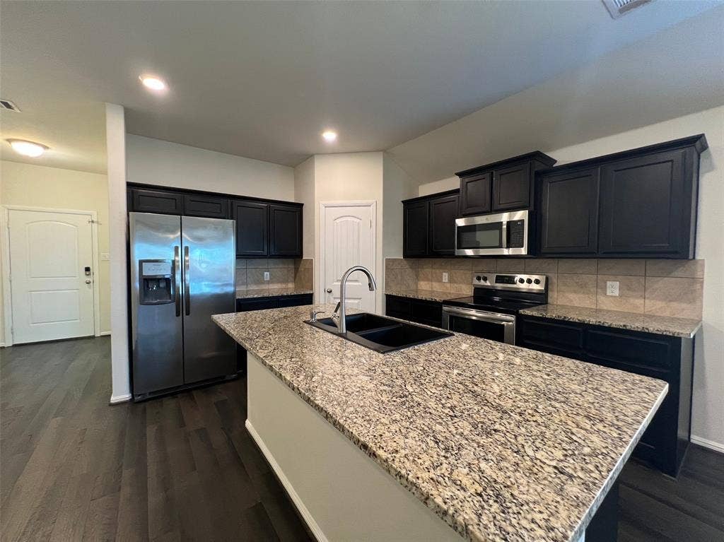 609 Buzzard Lake Trail, Fort Worth, TX 76120 609 Buzzard Lake Trail, Fort Worth, TX 76120