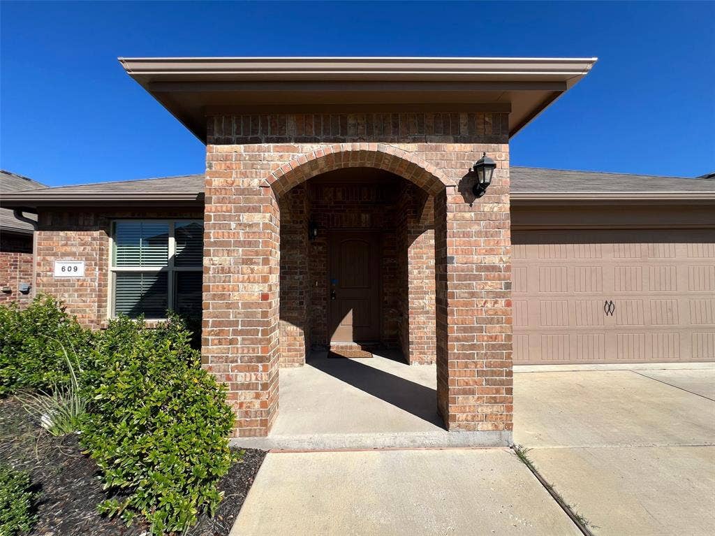 609 Buzzard Lake Trail, Fort Worth, TX 76120 609 Buzzard Lake Trail, Fort Worth, TX 76120
