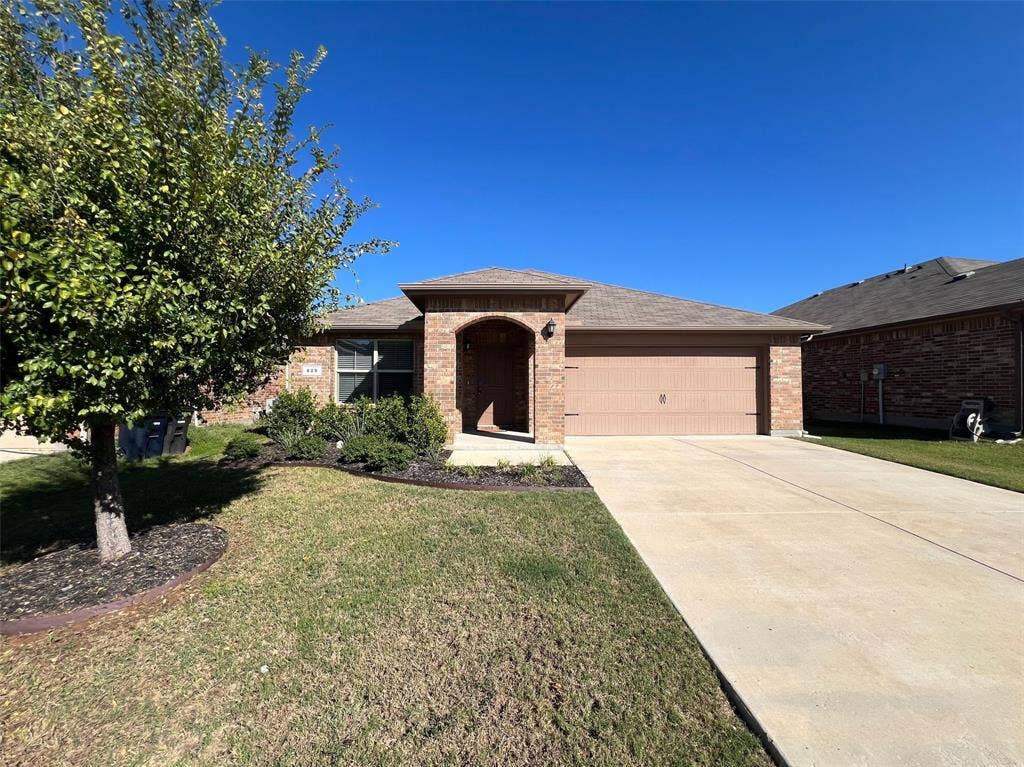 609 Buzzard Lake Trail, Fort Worth, TX 76120 609 Buzzard Lake Trail, Fort Worth, TX 76120