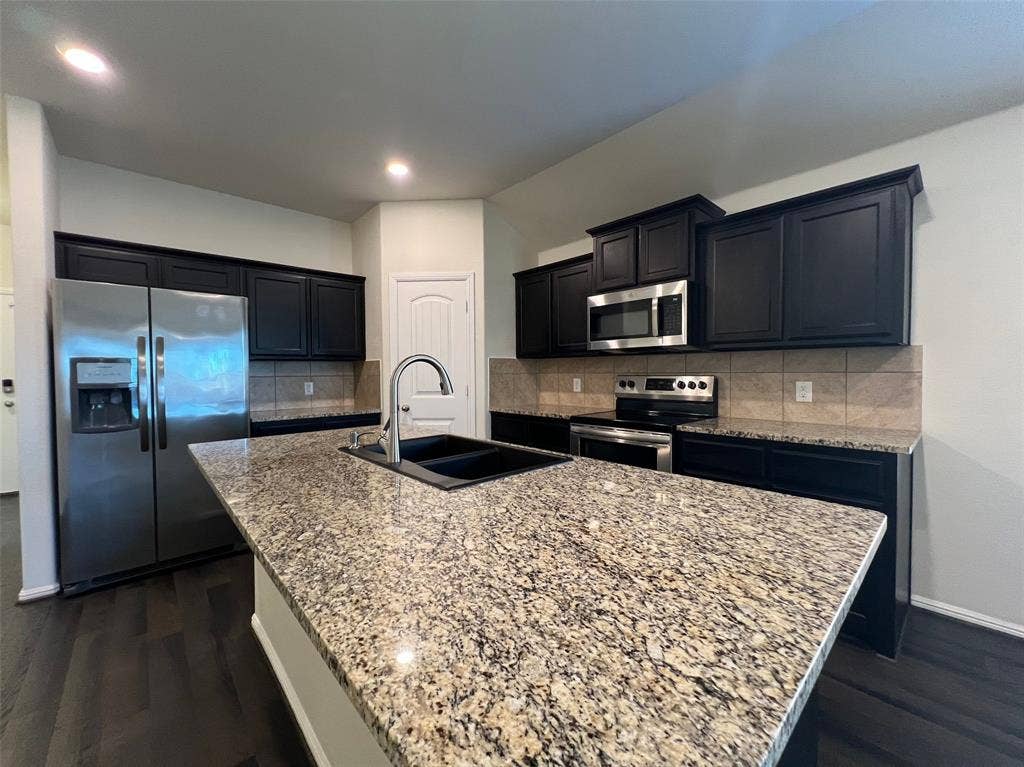 609 Buzzard Lake Trail, Fort Worth, TX 76120 609 Buzzard Lake Trail, Fort Worth, TX 76120