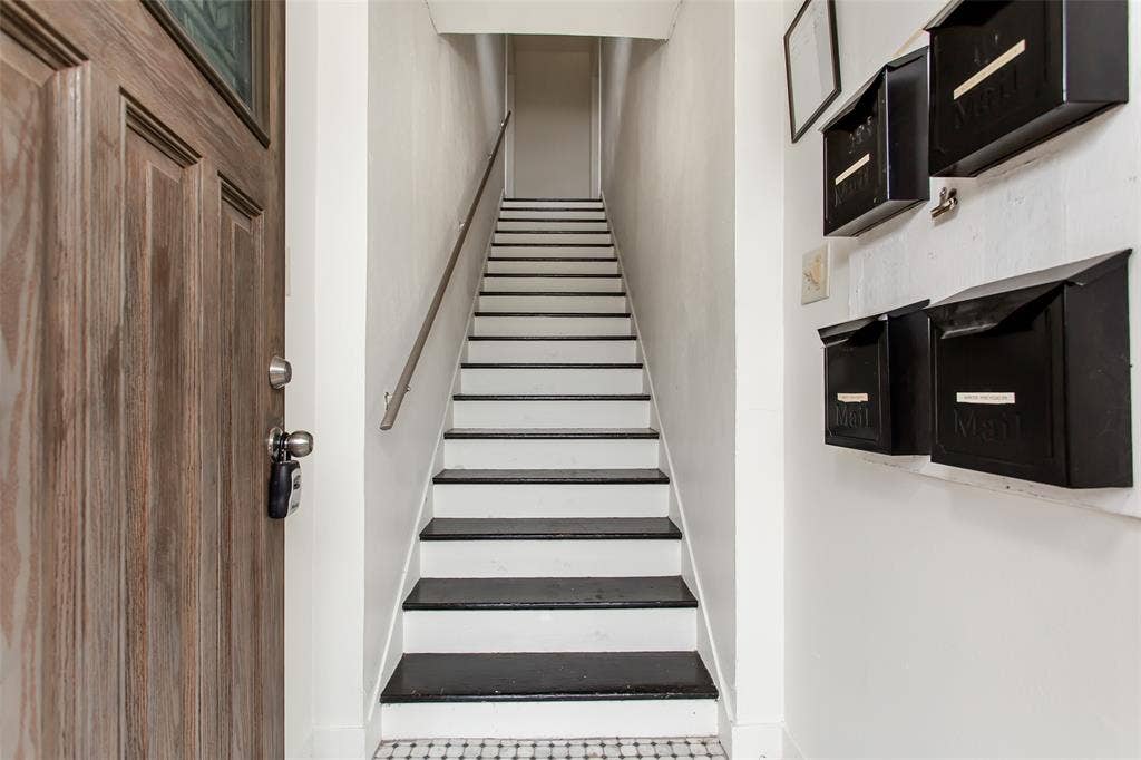 4807.5 Reiger Avenue, Dallas, TX 75246 4807.5 Reiger Avenue, Dallas, TX 75246