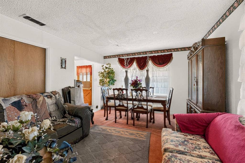 2718 Mossglen Drive, Dallas, TX 75227 2718 Mossglen Drive, Dallas, TX 75227