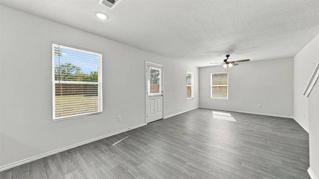 832 Eagles Nest Drive, Cleburne, TX 76031