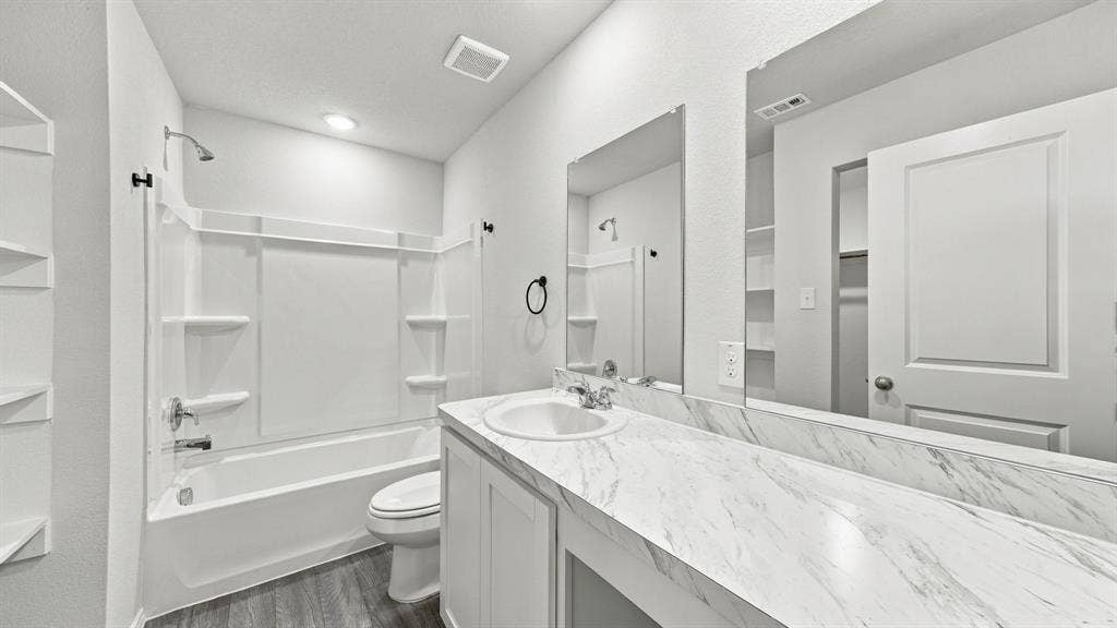 832 Eagles Nest Drive, Cleburne, TX 76031