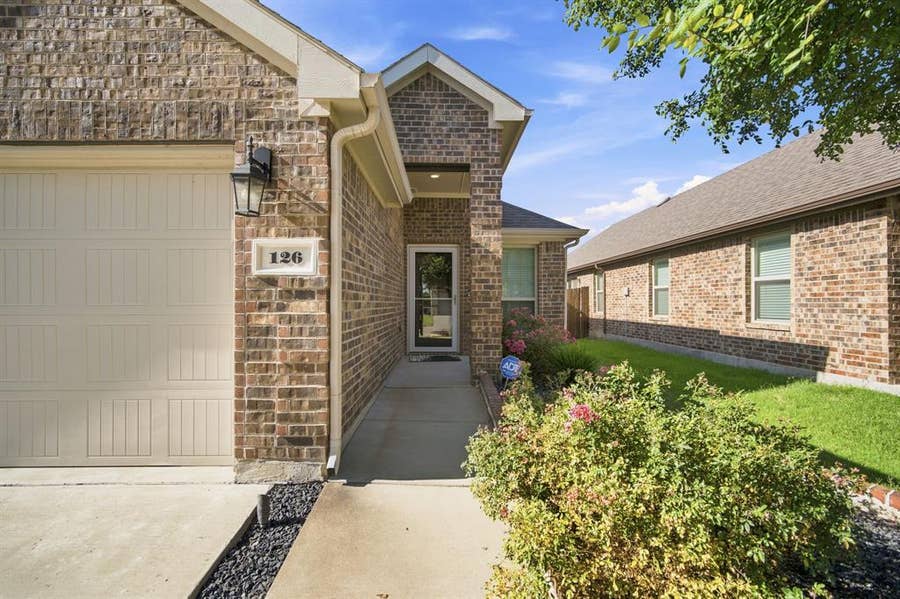 Property photo for 126 Redding Lane, Red Oak, TX
