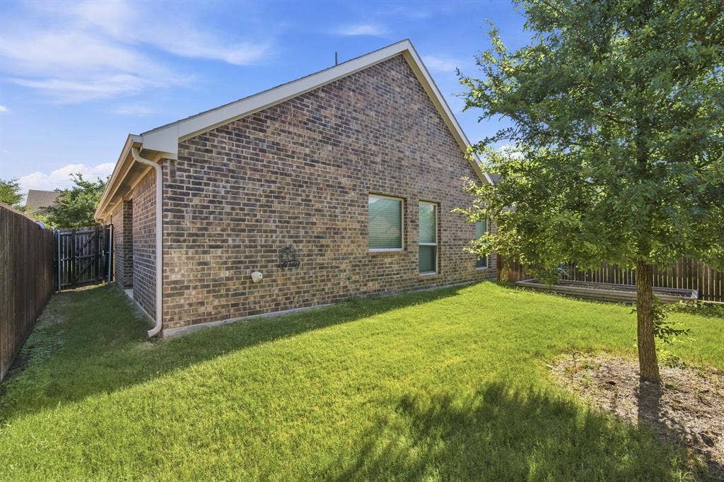 126 Redding Lane, Red Oak, TX 75154 126 Redding Lane, Red Oak, TX 75154