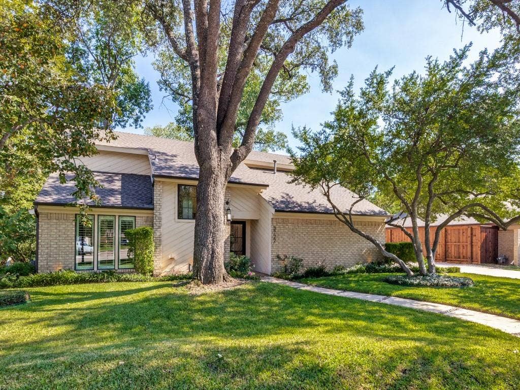 3722 Wooded Creek Drive, Farmers Branch, TX 75244