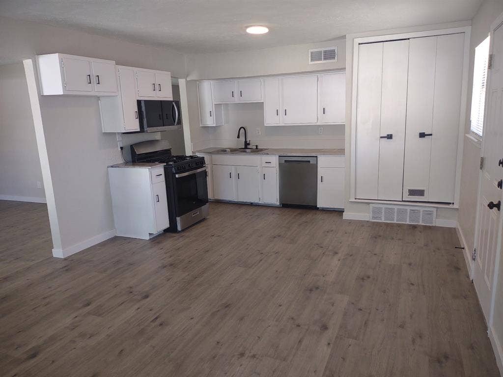 4005 Oleander Trail, Mesquite, TX 75150 4005 Oleander Trail, Mesquite, TX 75150