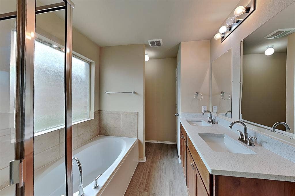 2808 Houston Wood Drive, Fort Worth, TX 76244 2808 Houston Wood Drive, Fort Worth, TX 76244