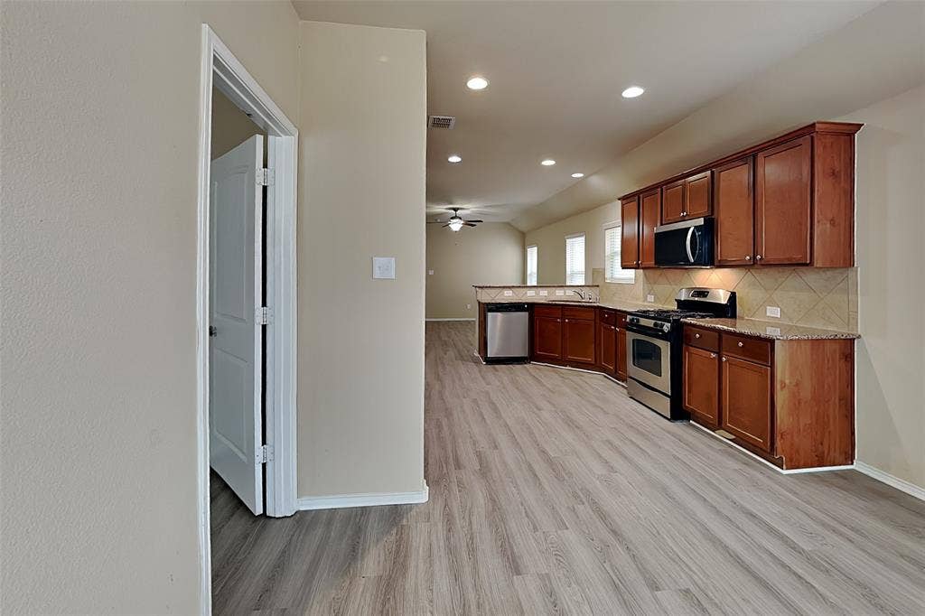 2808 Houston Wood Drive, Fort Worth, TX 76244 2808 Houston Wood Drive, Fort Worth, TX 76244