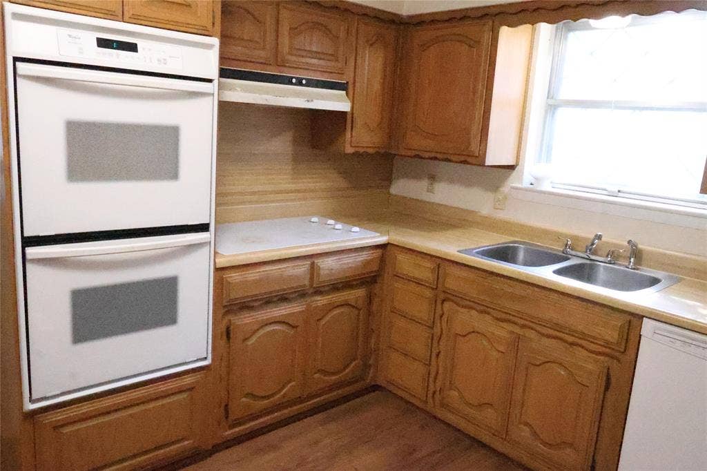 1202 Alamo Lane, Garland, TX 75040 1202 Alamo Lane, Garland, TX 75040
